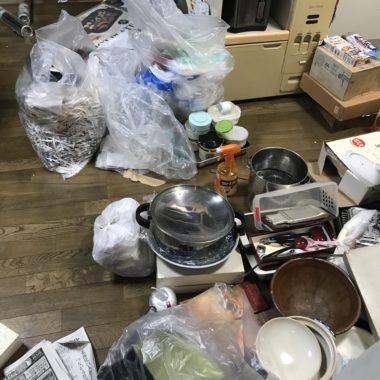 お片付けの新トレンド「捨て活」について考える