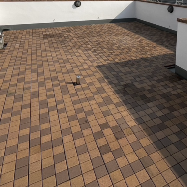 横浜市港南区　屋上敷材の移動・後日復旧 のアフター画像