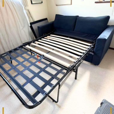 ベッドの解体と二階からの搬出